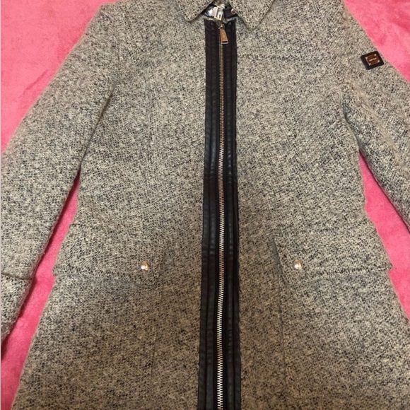 Calvin Klein Black and Gray Puffer Coat - Picture 3 of 4